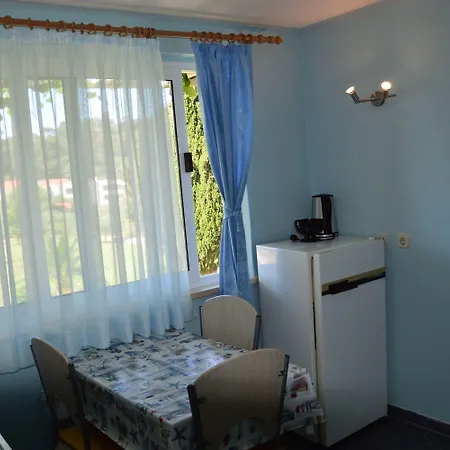 Pensjonat Kanjuo Mlini