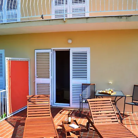 Kanjuo Pensjonat Mlini