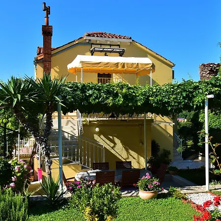 Kanjuo Casa de hóspedes 3*