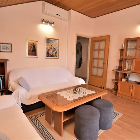 Casa de hóspedes Kanjuo Mlini