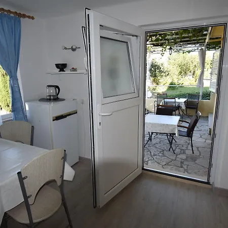 Casa de hóspedes Kanjuo Mlini